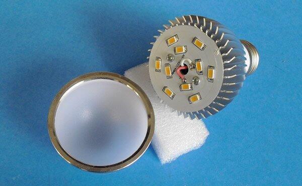 Jual LED: Bohlam,Downlight,Par-Spot,Plafon,Etalase,power supply,LED module,Floodlight