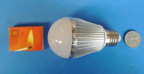 Jual LED: Bohlam,Downlight,Par-Spot,Plafon,Etalase,power supply,LED module,Floodlight