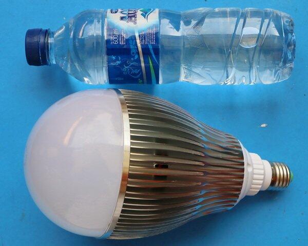 Jual LED: Bohlam,Downlight,Par-Spot,Plafon,Etalase,power supply,LED module,Floodlight