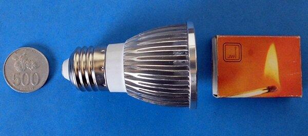 Jual LED: Bohlam,Downlight,Par-Spot,Plafon,Etalase,power supply,LED module,Floodlight