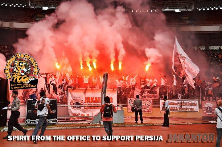 Menghapus Stigma Negatif Supporter The Jakmania