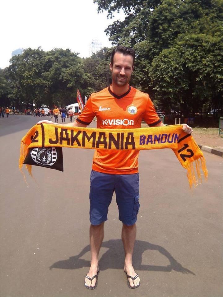 Menghapus Stigma Negatif Supporter The Jakmania