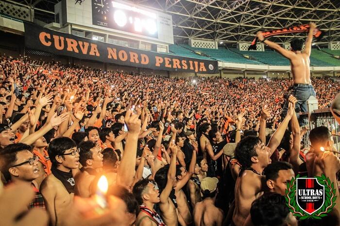 Menghapus Stigma Negatif Supporter The Jakmania