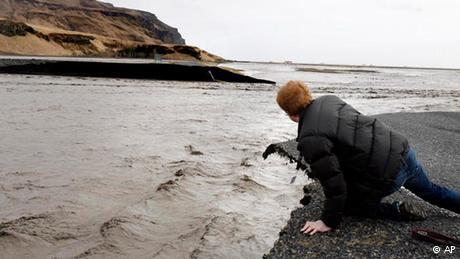Melihat Kedahsyatan Erupsi Gunung Bardarbunga di Islandia
