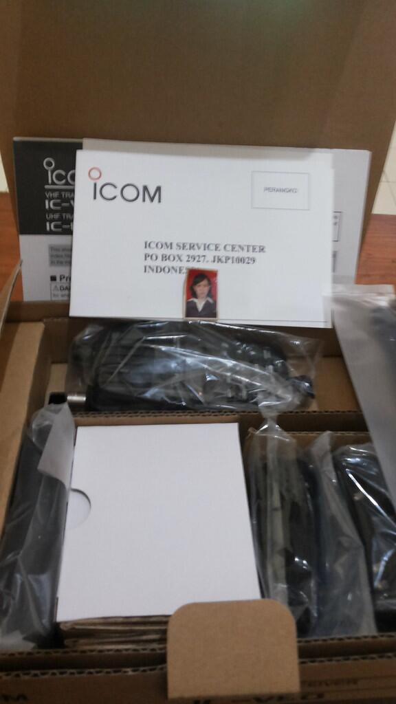 Handy Talky ICOM IC-V80 VHF 5.5 W Rapid New, Ori BERGARANSI