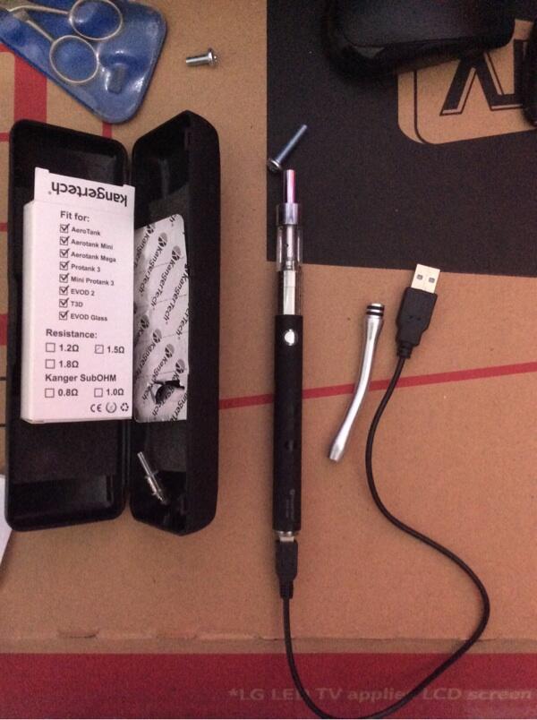 WTS vaporizer kangertech evod usb 1100 mah + mini protank 3 surabaya vape vapor