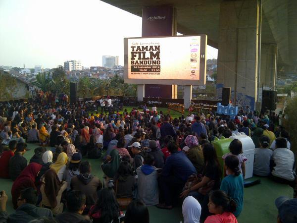 Begini Serunya Taman Film Pertama di Indonesia yang Ada di Bandung 