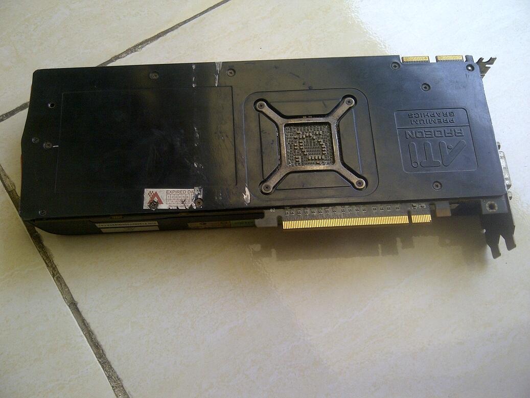 SAPHIRE HD 5870 BATA setara 6950 batangan, MURAH, KENCENG, REKBER, garansi, SAPPHIRE