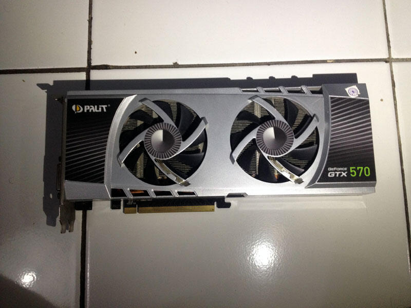 Palit Sonic GTX 570 VGA High End Buat Melibas Game Jaman Sekarang (Bandung)