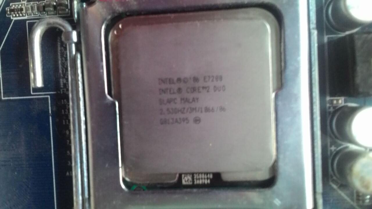 Paketan Core 2 Duo + Mobonya LGA 775 Bandung