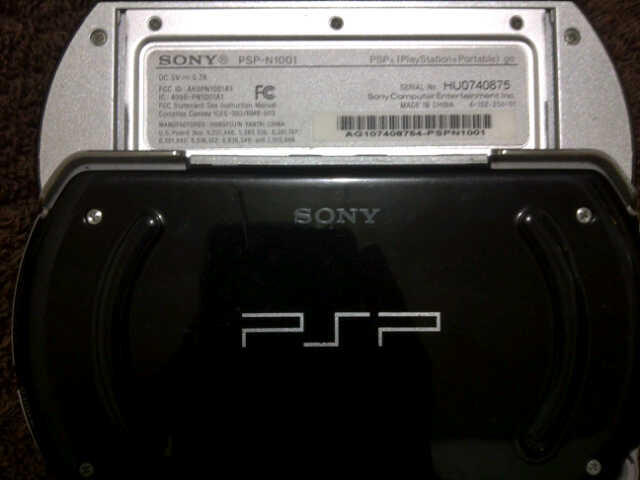 jual psp go black 16 GB kondisi bagus