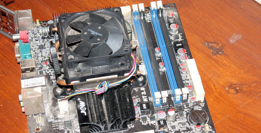 phenom x4 955 + mobo JW-A870T-UC3 muraah