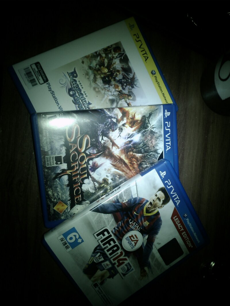WTS psvita games : fifa 14 (reg3), soul sacrifice (reg 1), ragnarog odysey (reg3)