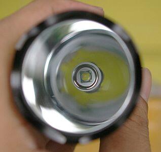 Senter XML2 (super terang)