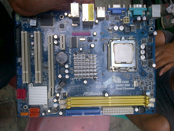 Sale Asrock G31+Dualcore 2.60ghz ..muurah mampir