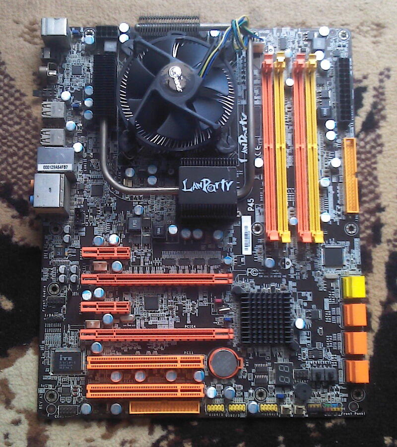 JUAL MOTHERBOARD+PROCESOR C2D 6750 + DFI LAN PARTY DK P45 T2RS Plus BANDUNG