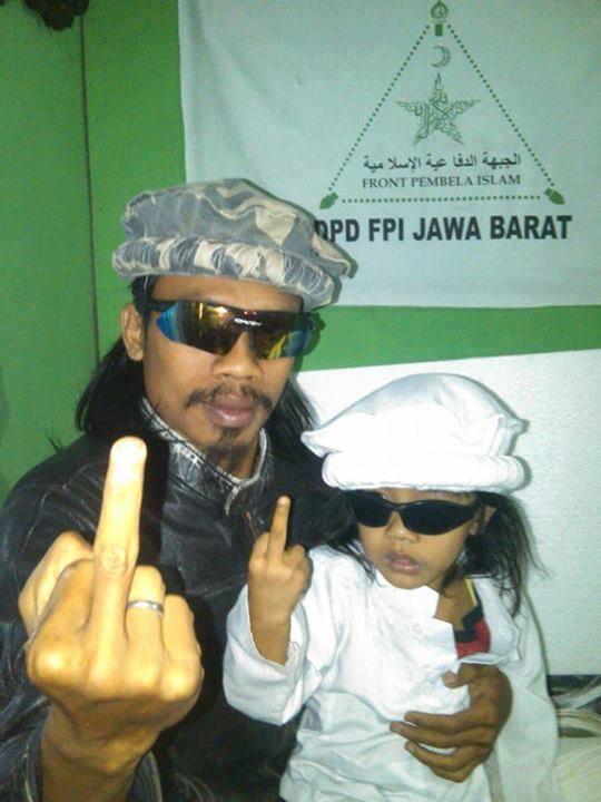 &#91;Rizieq - Mertua ane aman&#93; Polisi DIY Sita 2 Mobil Mewah Milik Ketua FPI DIY-Jateng