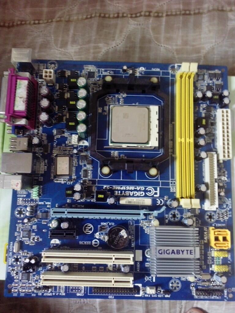 Jual paketan mainboard amd AM2 Bekasi!!!