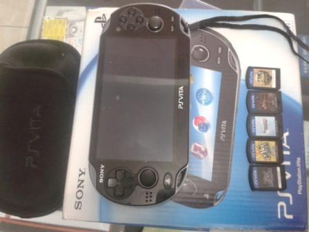 ps vita dengan 5 games super murahh