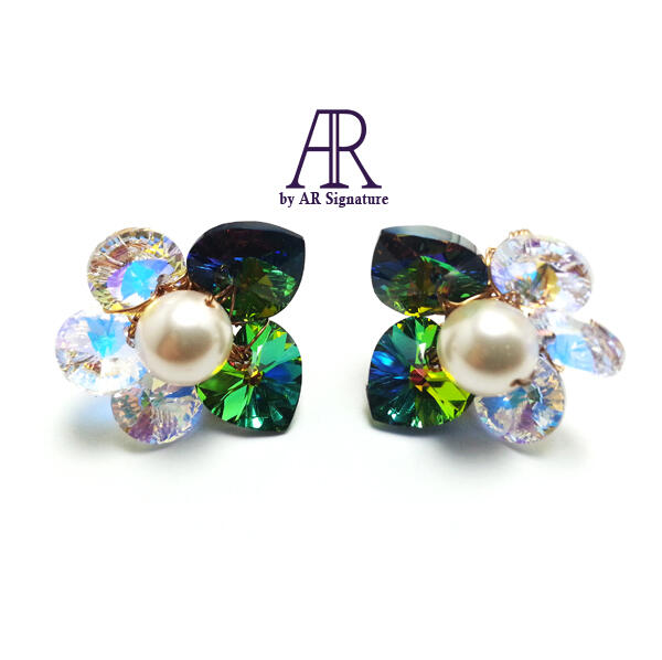 Terjual AR by AR Signature Earrings Anting Giwang 