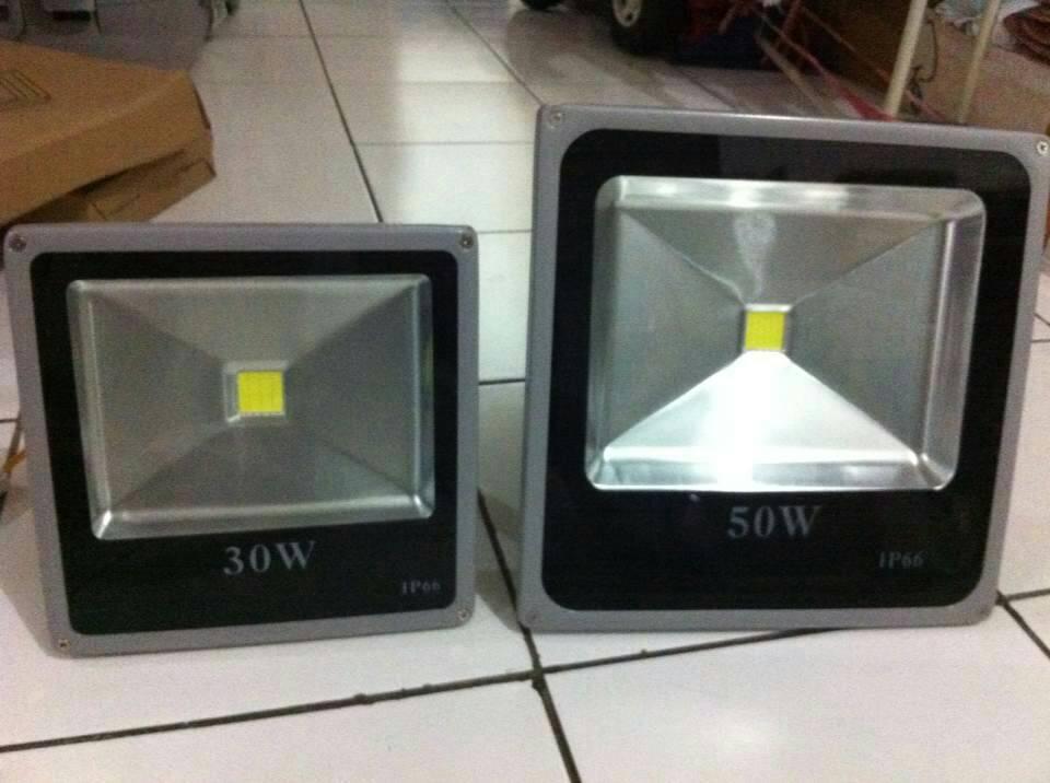 Lampu Sorot / Spot LED Flood Light 30 Watt dan 50 Watt sertifikasi IP 66