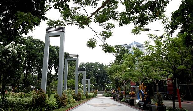 Inilah Taman Kota Tercantik Di Indonesia