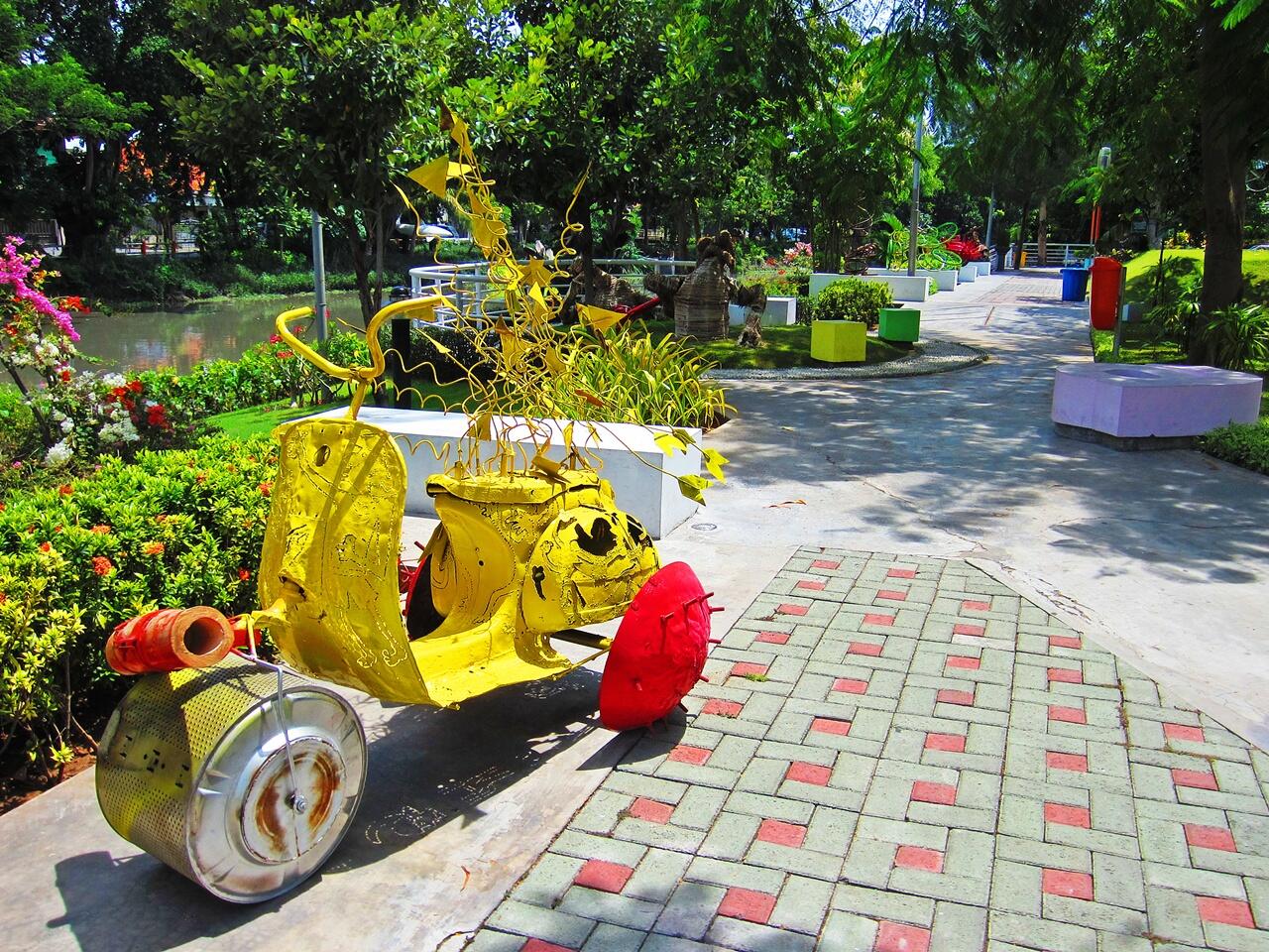 Inilah Taman Kota Tercantik Di Indonesia