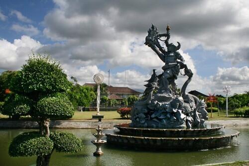 Inilah Taman Kota Tercantik Di Indonesia