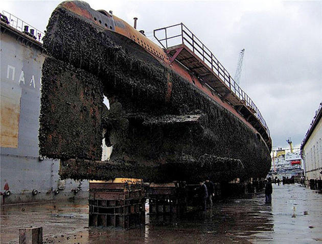 BENGKEL KAPAL SELAM