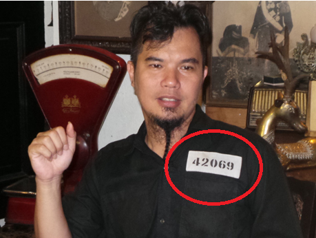 Arti angka 42069 di baju Ahmad Dani