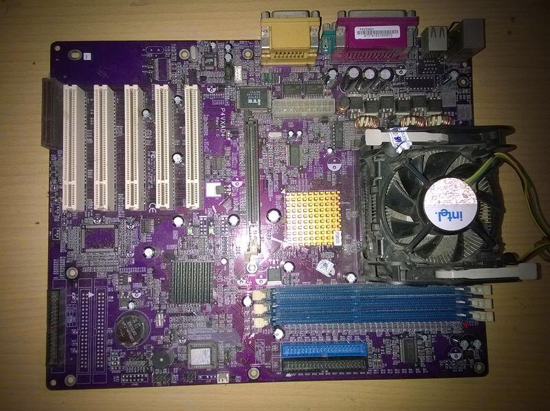Pentium 4 2,4Ghz + Motherboard ECS P4VXAD+ + RAM DDR1 1GB Bonus VGA AGP 128bit