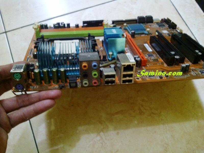 paketan phenom 1 x4 9550 + abit AX78 + ocz 2x2gb ddr2 murah bandung..