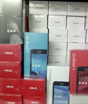 NEW ASUS ZENFONE 4 Ram 1G/ 8G QUAD.C CAM 5MP 2SIM ON GGLAS GARANSI 1TH TAM & DIST