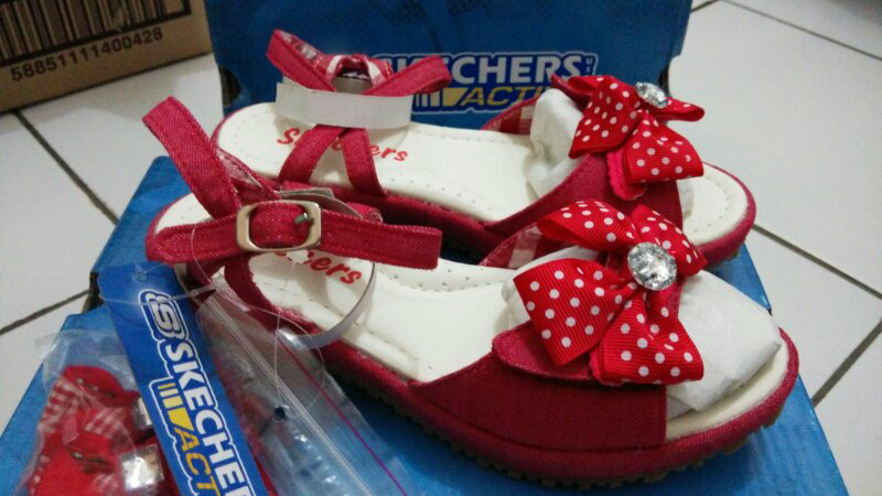 Terjual Sepatu Anak dan Bayi. Sendal Inside. All Branded 