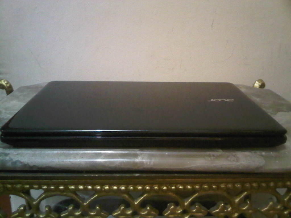 LAPTOP ACER E1-410 HASWELL RAM 2GB HDD 320GB GARANSI 4 BULAN GRATIS ONGKIR PALEMBANG