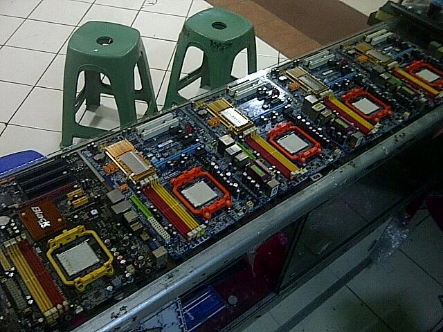 Motherboard AMD : GIAGABYTE M55S-S3 ( Support AM2, AM2+, AM3 procesor )