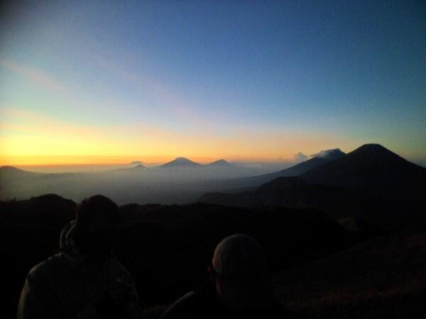 Pesona Alam Indonesia Puncak PRAU Dieng Jateng