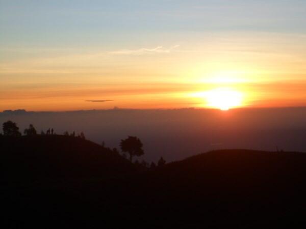 Pesona Alam Indonesia Puncak PRAU Dieng Jateng