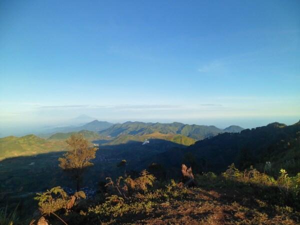 Pesona Alam Indonesia Puncak PRAU Dieng Jateng