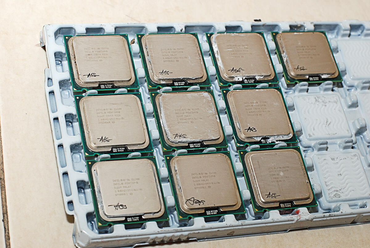 10 BJ Intel Dual Core E6300 2,8 Ghz FSB 1066 - Pas Buat Warnet Gaess