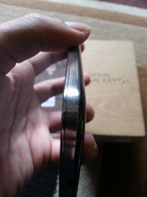 Samsung galaxy S4/i9500 White Garansi 1 bulan lagi BDG