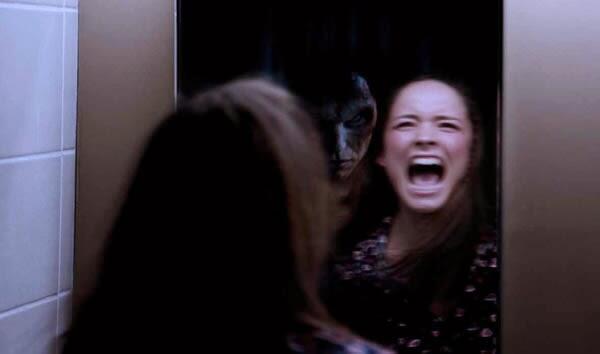 Tempat-Tempat Favorit Hantu untuk Menampakan Diri di Film Horor