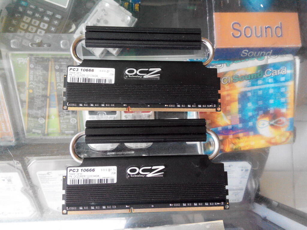 ECS G41+DC3.0Ghz ECS 880+X2 245 OCZ REAPER SERIES