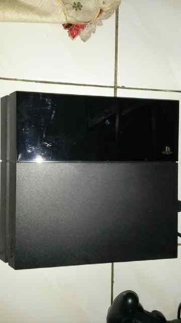 JUAL PS4 500GB PAKET MANTAB 2 STICK 1 BD FIFA 2014