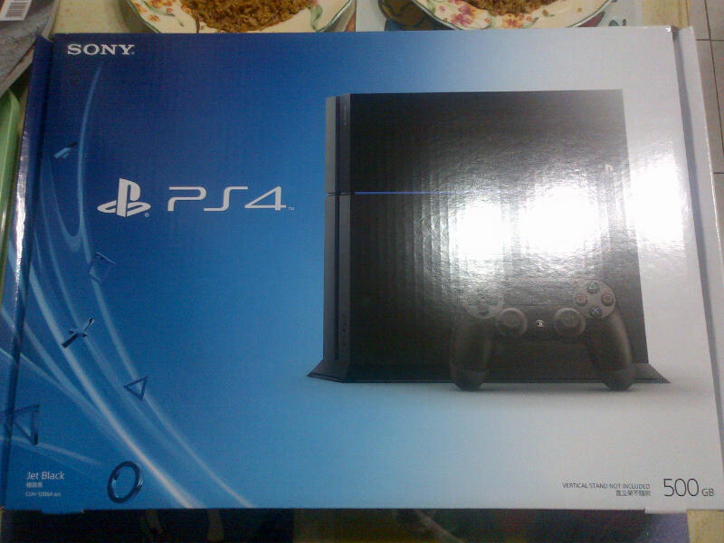 JUAL PS4 500GB PAKET MANTAB 2 STICK 1 BD FIFA 2014