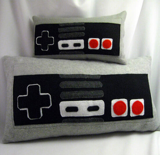 Bentuk2 unik kontroler VIDEO GAME nitendo