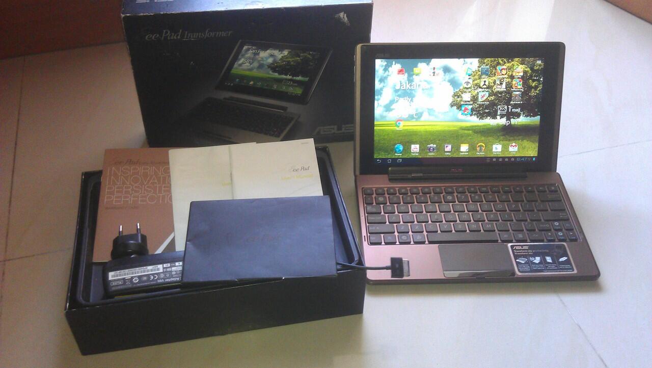 Asus Transformers Tablet / Netbook (TF 101) MURAH
