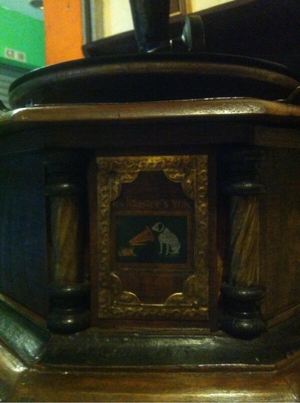 Gramaphone merk His Master Voice
