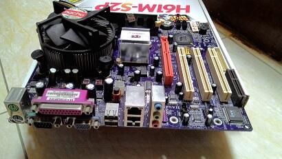 Mainboard ECS LGA 775 + PROCIE 2.8 GHZ + DDR2