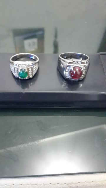 Ruby,jamrud kalimantan,swis topas,yaman,lapis lazuli,dll